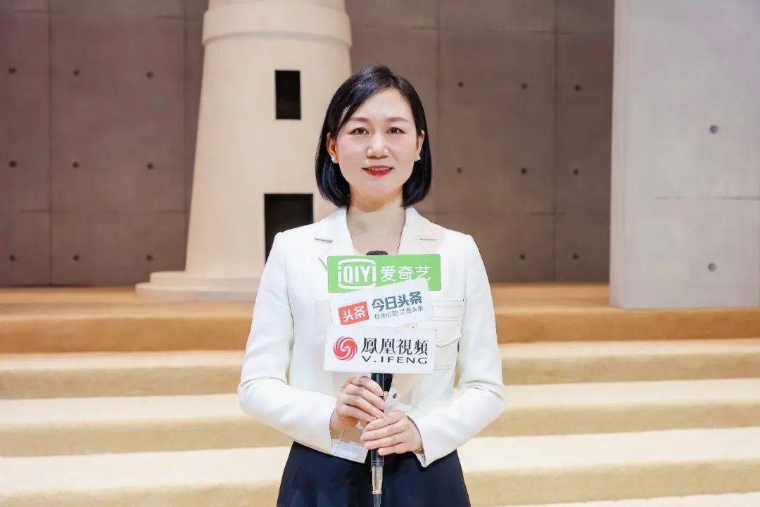  突破與自由，民族服裝定制品牌隆慶祥2023春夏新品發(fā)布會(huì)&ldquo;自由之境&rdquo;圓滿舉行