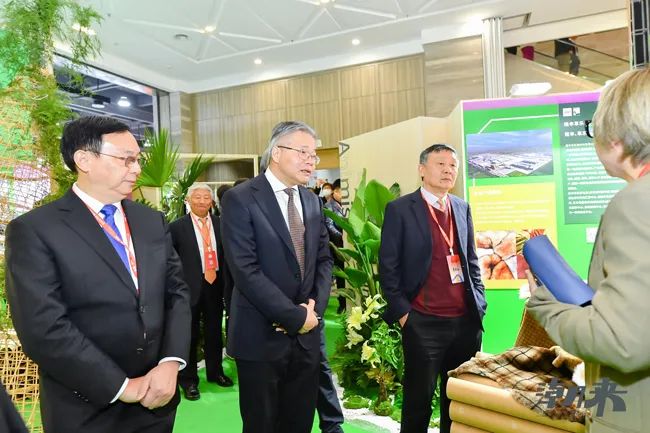躍新永續(xù) 生態(tài)時尚--2023海寧中國國際皮革毛皮時裝面輔料展，匯聚可持續(xù)發(fā)展潮力量