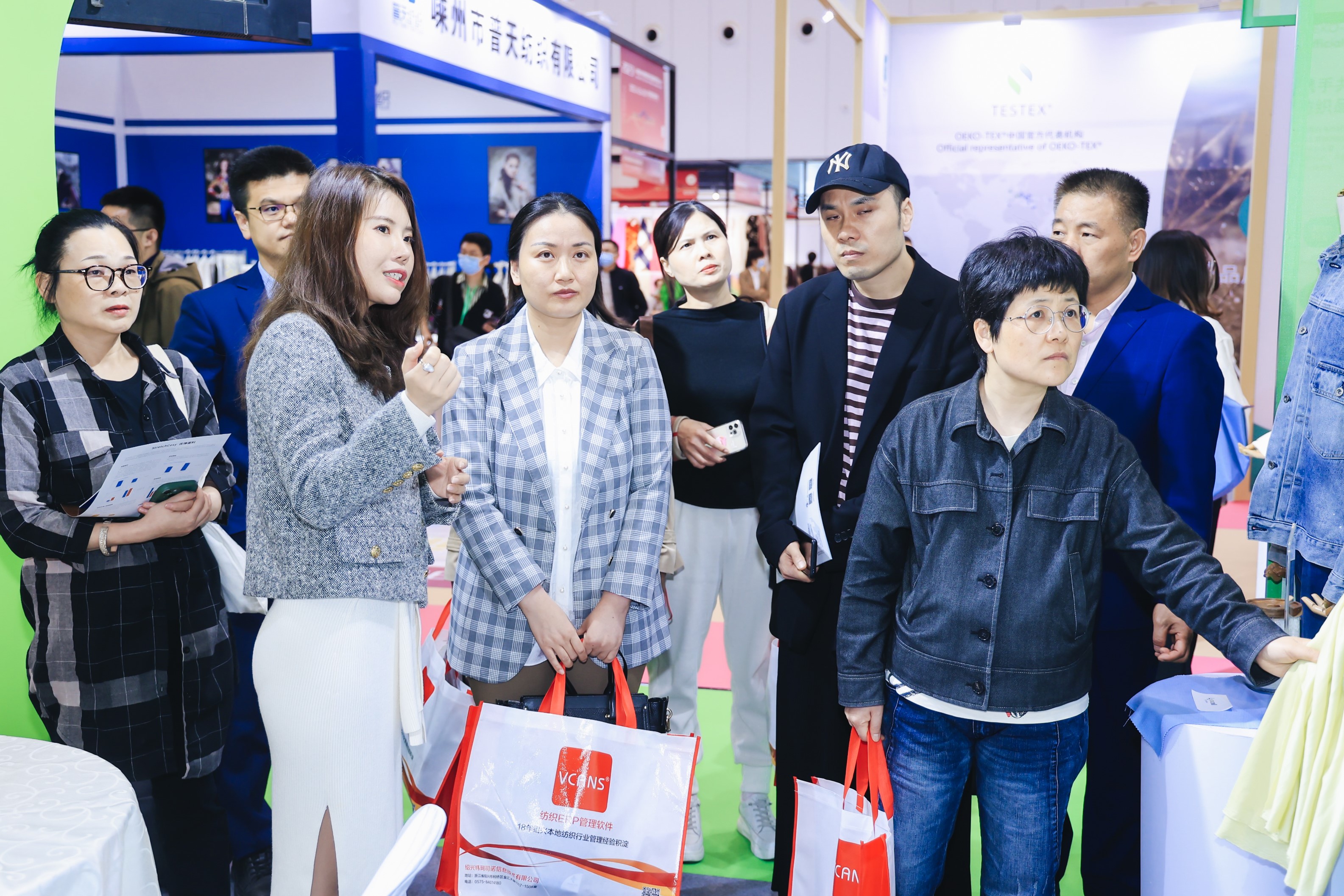 頭部企業(yè)齊聚紡城！共赴柯橋紡博會(huì)創(chuàng)新之約