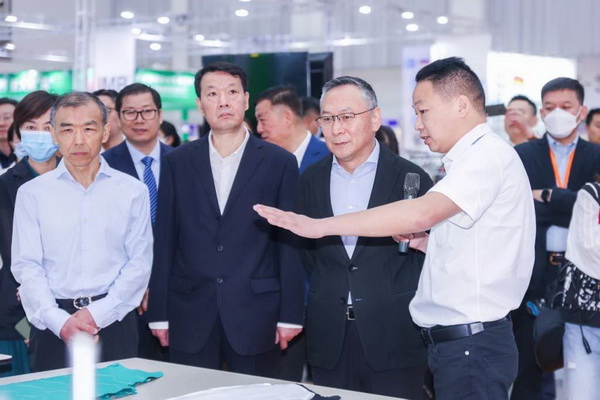 潮起江城，面向未來 | 2023武漢國(guó)際紡織面料及輔料博覽會(huì)啟幕