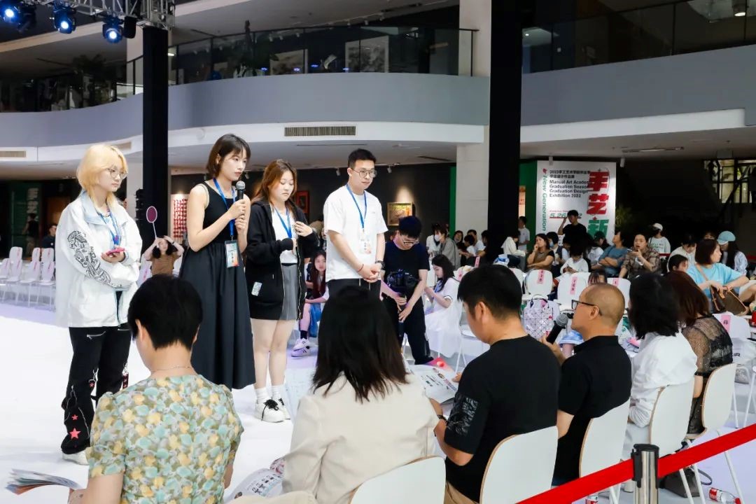 青&ldquo;設(shè)&rdquo;飛揚(yáng) | 2023&ldquo;青田&middot;蘇工美杯&rdquo;江蘇省校服職業(yè)技能定制賽暨江蘇省服裝院校學(xué)生設(shè)計(jì)大賽決賽圓滿落幕！