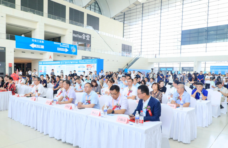 面向京津冀，2024北京國(guó)際服裝供應(yīng)鏈博覽會(huì)將于4月中旬在三元橋老國(guó)展舉行！