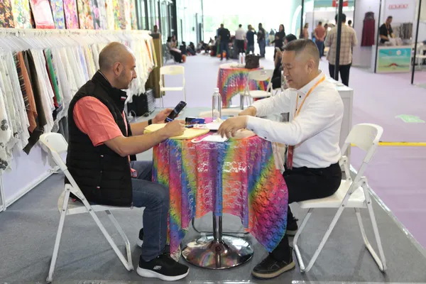 向&ldquo;新&rdquo;而生 逐&ldquo;質(zhì)&rdquo;而行！2024中國紹興柯橋國際紡博會（春季） 隆重開幕