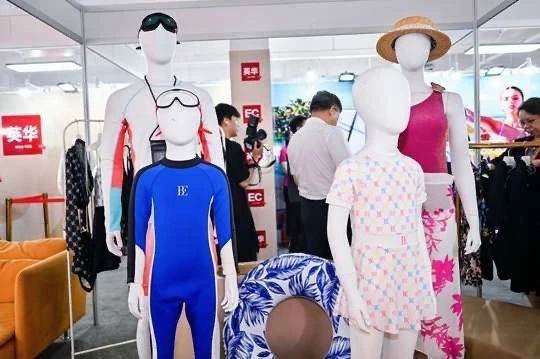&ldquo;泳&rdquo;動興城！2024東北亞（興城）國際泳裝博覽會開幕