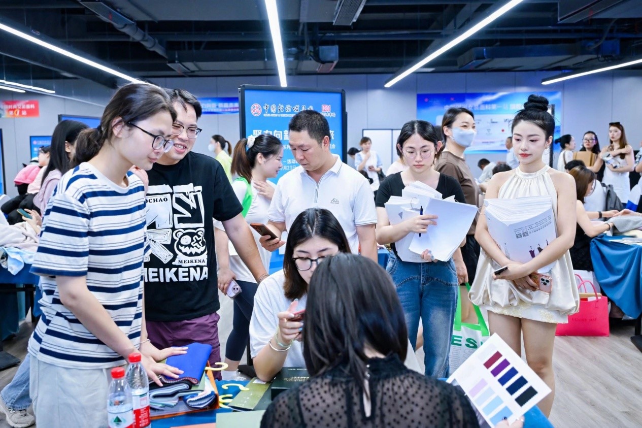 向世界問(wèn)好！&ldquo;中國(guó)時(shí)尚女裝面料第一站&rdquo;榮耀啟航