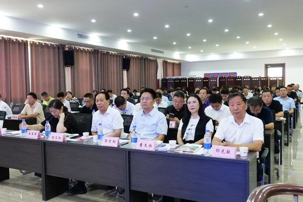勞模、低碳、AI、新材料&hellip;&hellip;紡織行業(yè)專精特新中小企業(yè)走進(jìn)石家莊