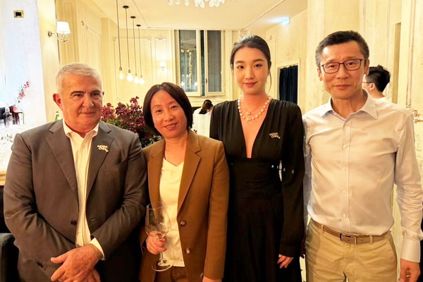 昭奈華裕閃耀米蘭，共繪中意時(shí)尚融合新篇章