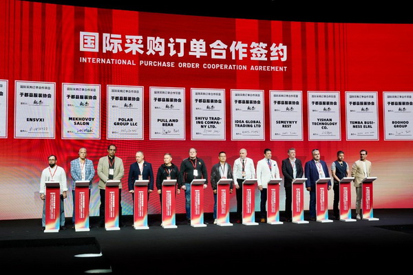 贛州紡織新篇章：2024江西服裝周暨第五屆江西（贛州）紡織服裝產(chǎn)業(yè)博覽會(huì)盛大開幕！