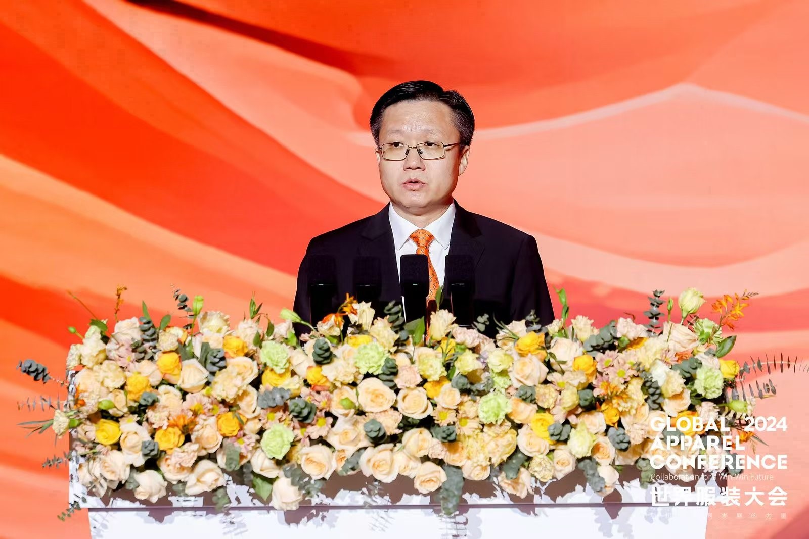 &ldquo;融和&rdquo;20個國家和地區(qū)服裝精英，2024世界服裝大會在東莞虎門開幕