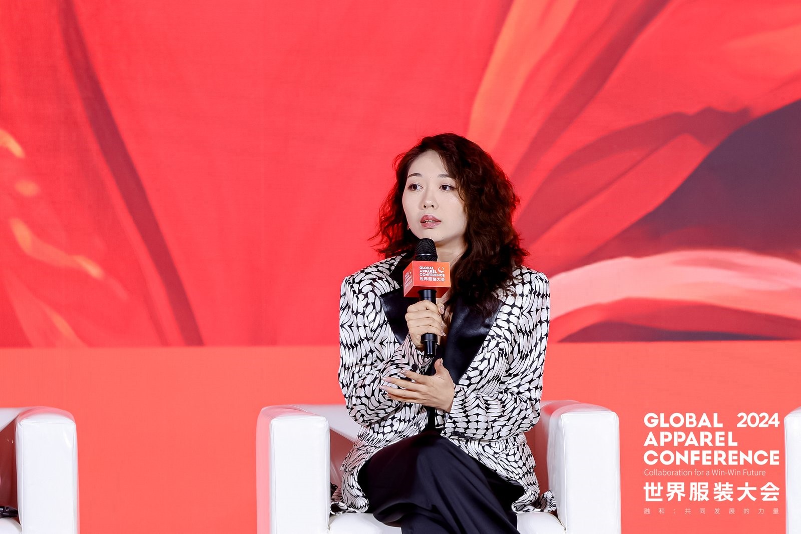 &ldquo;融和&rdquo;20個國家和地區(qū)服裝精英，2024世界服裝大會在東莞虎門開幕
