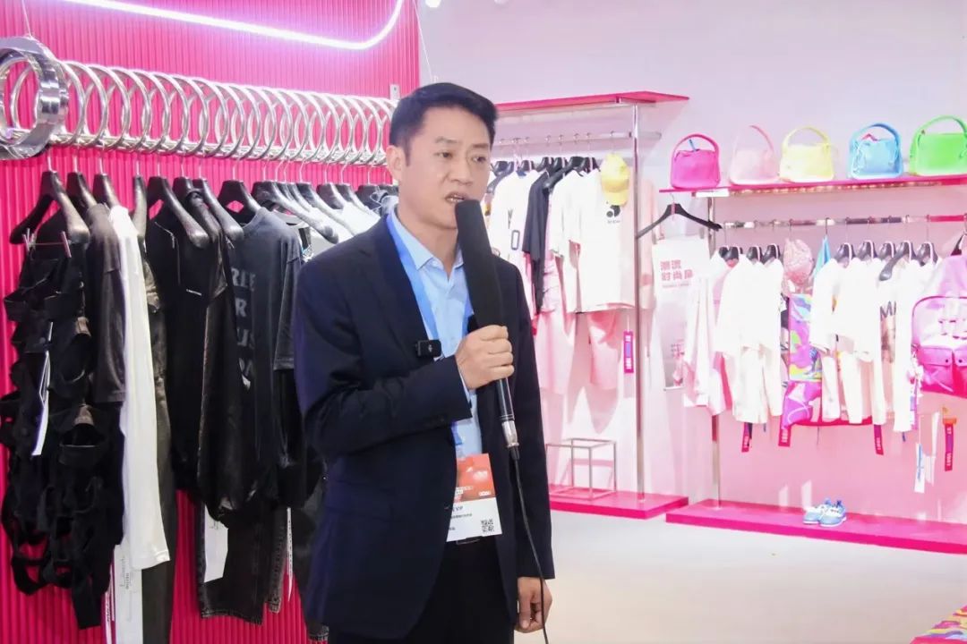 銀基廣場(chǎng)攜六大原創(chuàng)品牌亮相CHIC2025（春季），展現(xiàn)中部地區(qū)時(shí)尚力量
