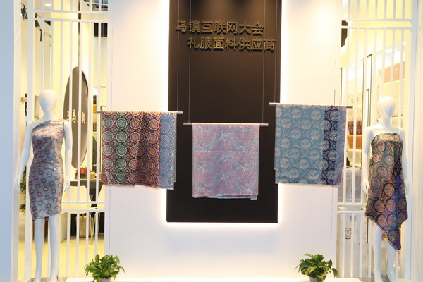 潮涌鵬城，開啟時尚 &ldquo;超鏈接&rdquo;丨第30屆FASHION SOURCE時尚之源深圳展、AW25深圳原創(chuàng)時裝周盛大啟幕