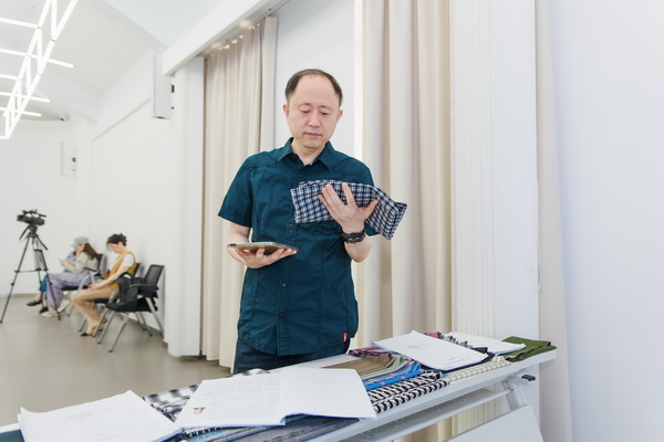 挖掘創(chuàng)新人才，激發(fā)產(chǎn)業(yè)活力！&ldquo;第十屆（2025年）十佳紡織面料設(shè)計(jì)師及培養(yǎng)先進(jìn)單位評選&rdquo;評審會(huì)于柯橋舉行