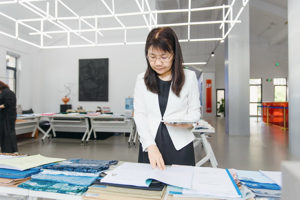 挖掘創(chuàng)新人才，激發(fā)產(chǎn)業(yè)活力！&ldquo;第十屆（2025年）十佳紡織面料設(shè)計(jì)師及培養(yǎng)先進(jìn)單位評選&rdquo;評審會(huì)于柯橋舉行