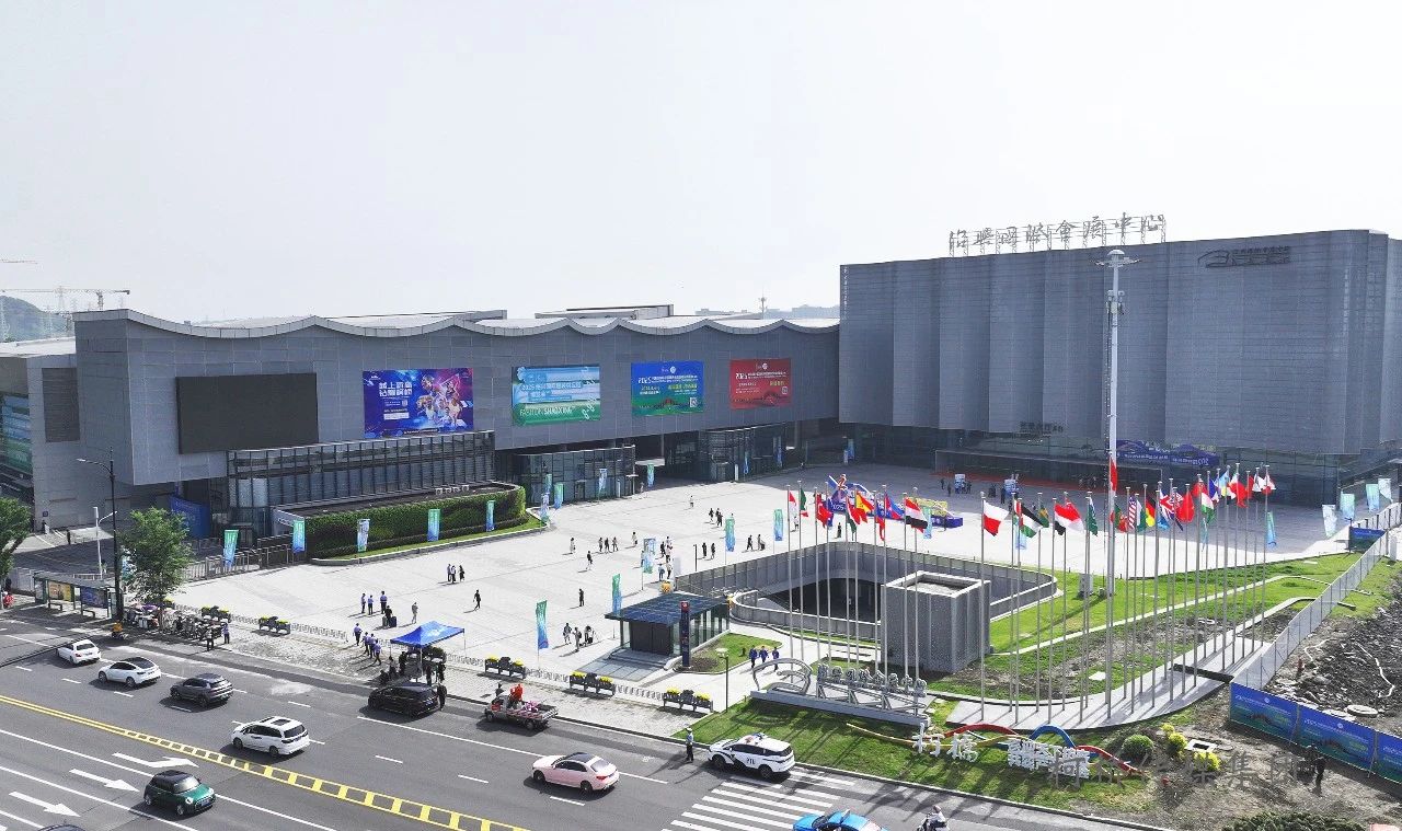 新形勢(shì)、新機(jī)遇，2025柯橋春季國(guó)際紡博會(huì)拉開帷幕，全方位展示中國(guó)紡織發(fā)展的強(qiáng)韌
