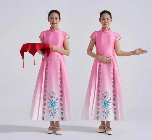第十五屆全運會頒獎禮服發(fā)布：馬面裙、三藍繡、旗袍領(lǐng)，非遺元素彰顯灣區(qū)魅力