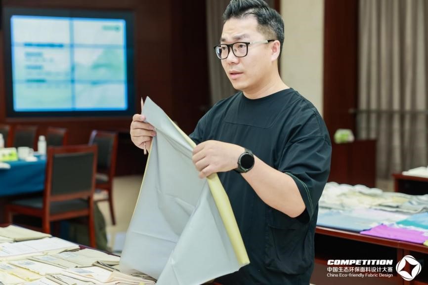 2800款面料&ldquo;綠動時尚&rdquo;，2025第八屆中國生態(tài)環(huán)保面料設(shè)計大賽評審會在盛澤舉辦！