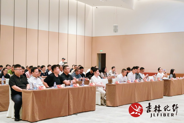 撬動舒適穿著新賽道，共探華絨&reg;產(chǎn)品開發(fā)新機(jī)遇