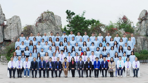 紋創(chuàng)新象，挖掘創(chuàng)意設(shè)計(jì)人才！2025年紡織行業(yè)紡織面料設(shè)計(jì)師（圖案設(shè)計(jì)）職業(yè)技能競(jìng)賽全國決賽順利舉行