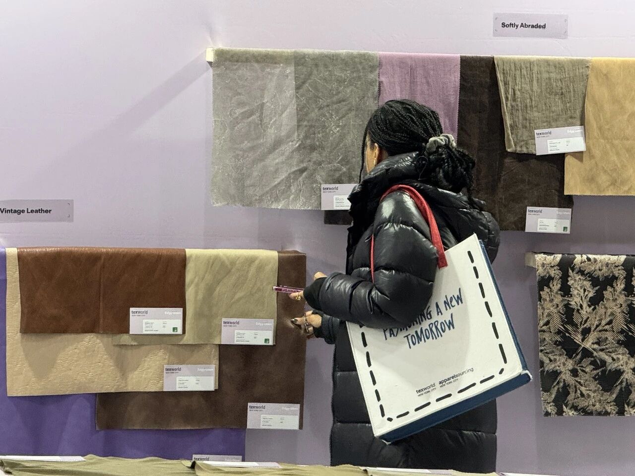 美國(guó)TEXWORLD服裝面料展紐約國(guó)際服裝采購展APP啟幕