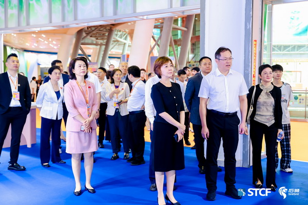 功能科技&ldquo;刷屏&rdquo;海博會！FabricsChina時(shí)尚與科技創(chuàng)新產(chǎn)品在石獅發(fā)布