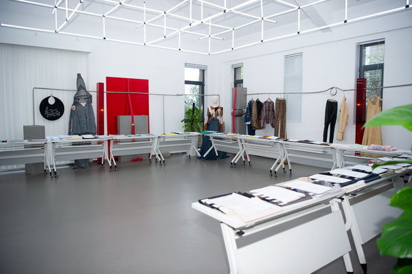 以人才培育為行業(yè)注入持久驅(qū)動(dòng)力！第十一屆十佳紡織面料設(shè)計(jì)師評(píng)審會(huì)于柯橋舉行