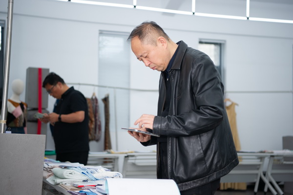 以人才培育為行業(yè)注入持久驅(qū)動(dòng)力！第十一屆十佳紡織面料設(shè)計(jì)師評(píng)審會(huì)于柯橋舉行
