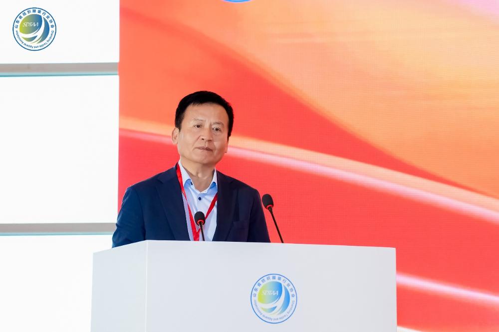 三十而立風正勁，智啟新程謀遠篇！山東省紡織服裝行業(yè)協(xié)會第六屆會員大會暨六屆一次理事會舉辦